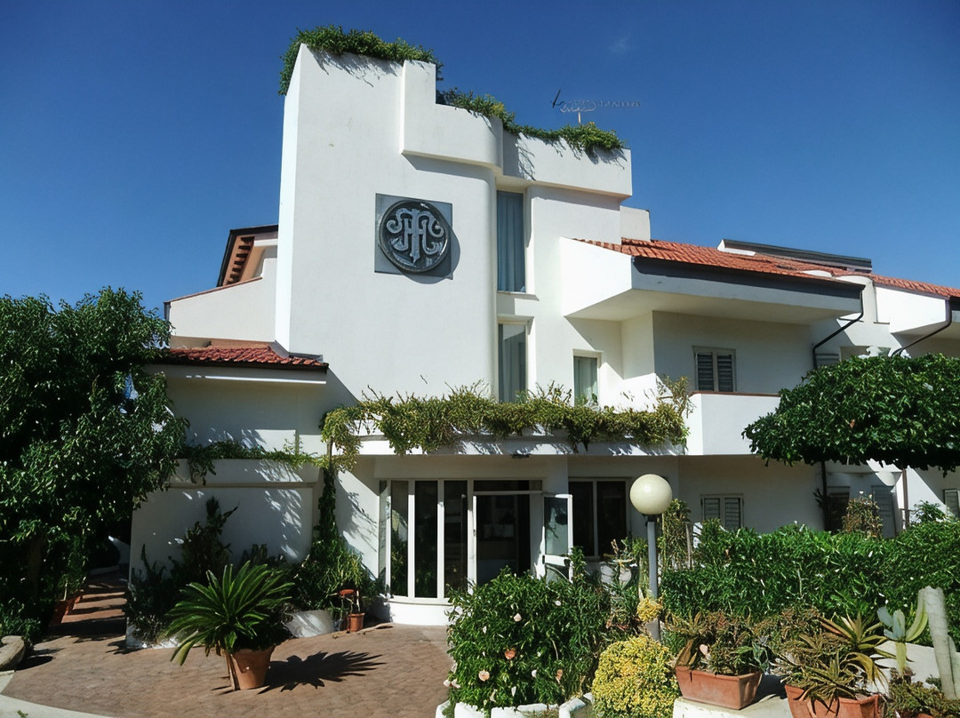 Parghelia酒店住宿-第勒诺酒店