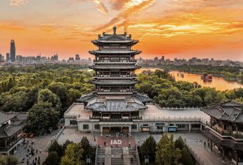 济南趵突泉+五龙潭+大明湖乘游船+曲水亭街+百花洲拼团一日游【散拼团：30人内小团】