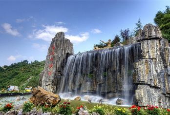 南江大峡谷一日游【上门接送，无购物，勇者漂流，纯玩出行】【[省心游]老司机全程管家式服务，让您放心游玩没有后顾之忧！】