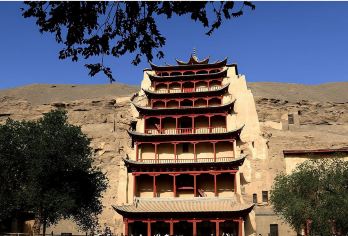 探秘莫高窟千年壁画+征服鸣沙山金色沙浪+邂逅月牙泉沙漠之眼【深度探秘，触摸千年文明】