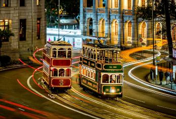 【精致美食小团】香港一日游·不走经典线路 叮叮车 缆车上山 【香港三大交通工具全含：山顶缆车 叮叮车 天星小轮】