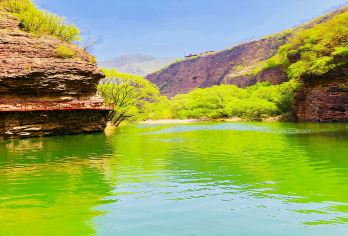 太行赤壁悬流景区一日游【忻州出发】【赤壁悬流为