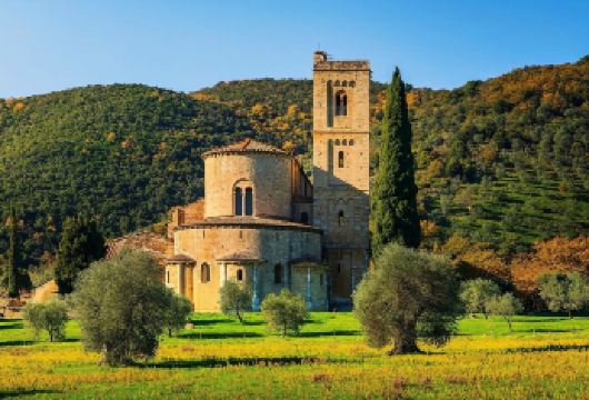 意大利奥尔恰谷+皮恩扎+蒙塔奇诺+布鲁奈罗神殿红酒午餐一日游【饱览奥尔恰谷美景，探索布鲁奈罗神殿，游览皮恩扎和蒙塔尔奇诺两座迷人小镇！】