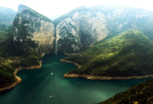 恩施大清江景区一日游【2-8拼小团】【根据人数升级车型，含门票+景区交通车，无任何隐藏收费，全程走高速】