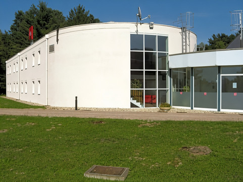 Val-Revermont酒店住宿-宜必思 Bourg Jasseron Teyssonge 酒店