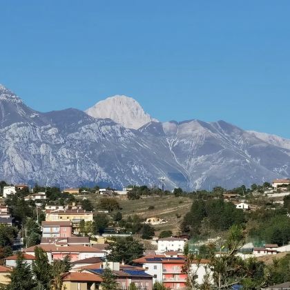 深度探索99喷泉+圣伯纳迪诺教堂+西班牙城堡+公园+大萨索山