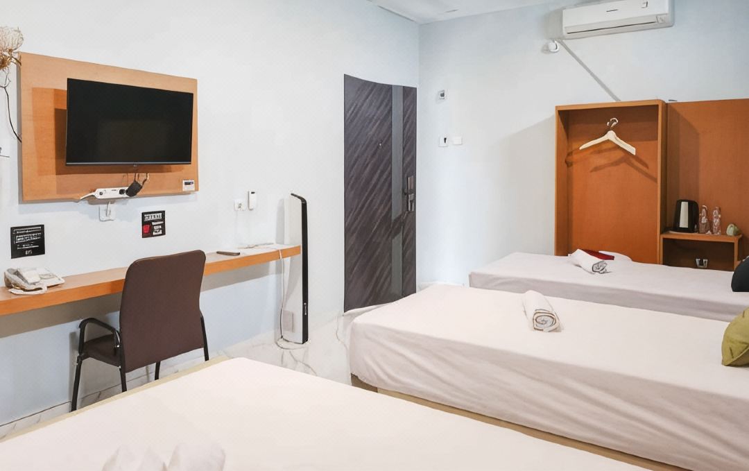 Urbanview Hotel JD Luxury Brebes
