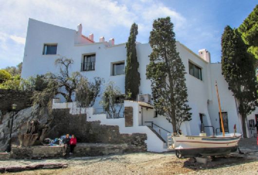 达利剧院博物馆+普博尔加拉·达利城堡+达利海边故居一日游【精品包车，私享空间，上门接送，轻松出行】