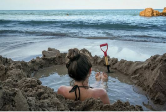 新西兰教堂湾皮划艇+科罗曼德尔半岛+热水海滩一日游 【教堂湾以巨大的天然石灰岩拱门闻名，皮划艇可从海上近距离欣赏拱门的雄伟壮观，仿佛置身于电影场景之中。】