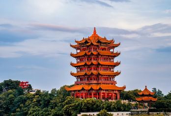 黄鹤楼+湖北省博物馆+武汉长江大桥+户部巷一日游【私家团】【[行程特色]1v1私人管家 包车服务 定制游 不赶行程】