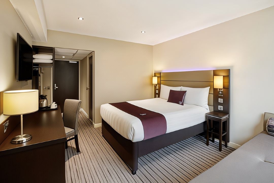 Premier Inn Warrington (M6/J21)
