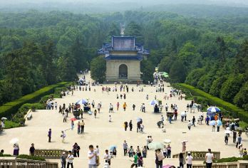南京中山陵景区【人工讲解80分钟+门票预约+耳麦】优享【专业景区讲解员+多场次可选】