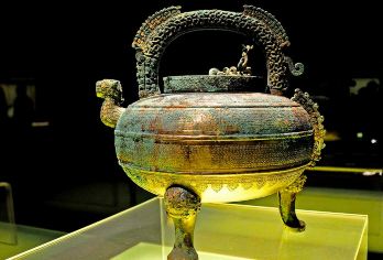 上海博物馆(东馆)【猩咖说|拼/包团精讲|探秘上海博物馆】【[精品小团]配对蓝牙耳机，保证讲解质量】