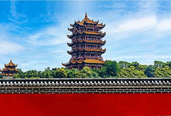 【2-6人小团-7座商务】黄鹤楼+武大+省博+东湖一日游【[优质出行]一天少步行5000步（比其他家少走5000步，不进购物点，不推销东西，把时间留到旅游中）】