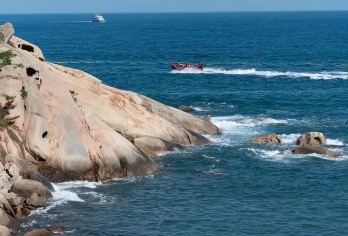 崂山仰口+太清+海上游船一日游/含船/含票/儿童免费/市区接【[特色福利]//35人以上大巴团一个家庭中一位1.39米以下儿童大巴团可享免费出行福利】