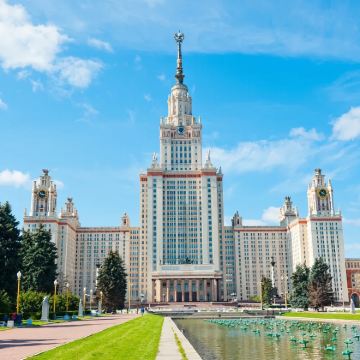 麻雀山+莫斯科国立大学+卫国战争中央博物馆一日游