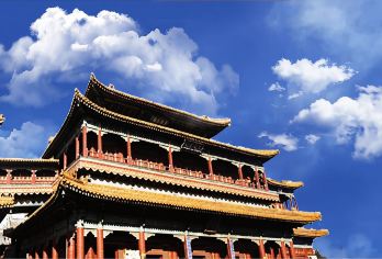 北京雍和宫一日游&佛教圣殿||祈福-静心-探秘皇家寺院【[服务保障]导游堪称“行走的知识库”对雍和宫了如指掌既能道出雍和宫从王府转变为藏传佛教寺庙的曲折历程】