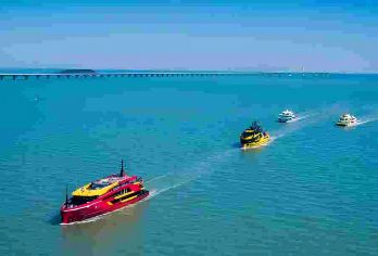 港珠澳大桥游+珠海渔女+珠海一日游【坐船/车上看桥海含午餐】【[安心出行]最多20人轻奢小团，市区循环上门接您，不用早起赶路了。保证无购物，纯玩品质游，不用通行证】