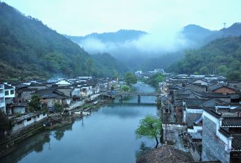 景德镇瑶里古镇+瓷宫+丙丁柴窑+寒溪村包车一日游上门接送【一单一团 有门票的地方客人自理】