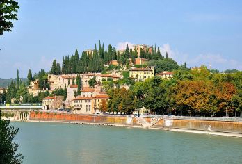 【维罗纳】竞技场-朱丽叶故居-古城漫步-可登山缆车俯瞰全景【包车游不拼车|中文司机服务|景点可调-可定制多日游】