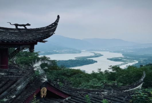 都江堰景区一日游【汀兰集 2.5小时深度讲解 大咖讲师】【[精致小团]6人VIP小团，2.5小时深度主题性大咖讲解】