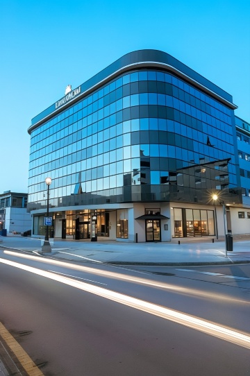 兰格勒Azz酒店-官方