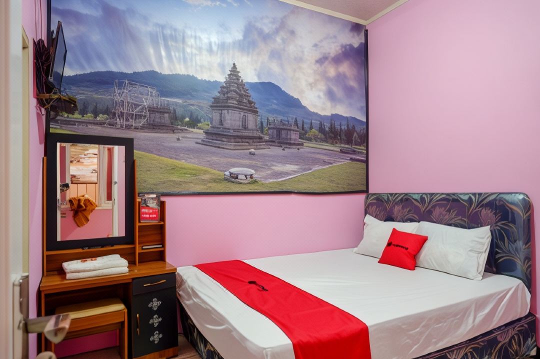RedDoorz Syariah Near Telaga Warna Dieng