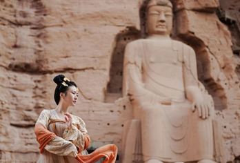 兰州刘家峡+炳灵寺石窟一日游【船游炳灵寺+轻奢团纯玩】【VIP轻奢精致小团，纯玩无购物，赠送兰州特色牛肉面早餐】