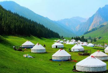 南山牧场一日游【西白杨沟+乌拉斯台草原+瀑布+纯玩无购物】【[品质行程] 全程纯玩无购物，绝无强制消费，让您放心出游】