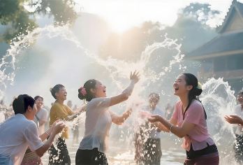 【一单一团不拼车】云南西双版纳旅游曼远村+傣族园纯玩一日游【[缤纷景点]打卡地标景点，体验天天泼水节，慢逛傣族古寨，体验傣族古村古寨（蘑菇屋）曼远村】