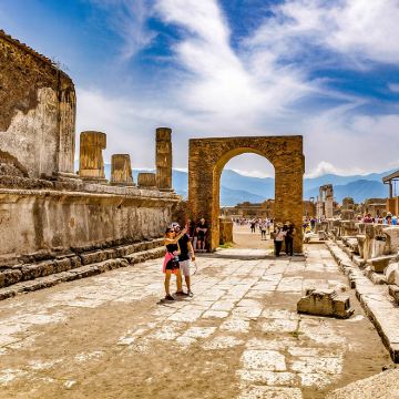 意大利庞贝古城+维苏威火山一日游|含门票+披萨午餐|多玩法