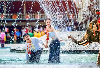 西双版纳野象谷+傣族园一日游-精品小团+品质纯玩+司兼导讲解【[丰富玩乐]亲身感受傣族泼水节的乐趣，让我们一起湿身吧；】