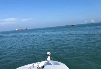 北海环岛游【豪华游轮出海+多班次选择+市区接送+赠小吃水果】【市区接送+出海观光+多班次选择 自由出行】