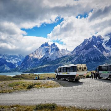 阿根廷埃尔卡拉法特往返智利百内公园一日游（1人起订+午餐盒）
