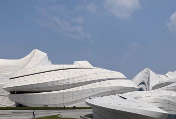 长沙梅溪湖公园+杜甫江阁+坡子街+湖南美术馆一日游可英文服务【可提供英文及小语种导游服务-往返接送-可选导游-可代订门票】