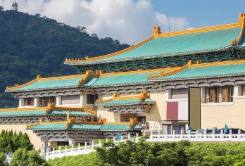 台北故宫导览＋钓虾趣【台北出发｜提供中/英/日語导览】【故宫导览 × 钓虾体验，双重享受一次打包，雙人成行】