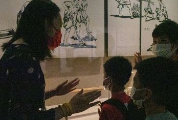 “大咖说”成都博物馆2.5小时精讲·10人小团 【不含门票】【[签约大咖讲解团] 汇集成都历史研究领域明星大咖，常规导游不可比拟的知识脉络梳理能力】