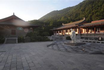 华清宫+秦始皇帝陵(兵马俑)一日游含双5A景区导游讲解含午餐【探索神秘的兵马俑，感受历史的伟大】