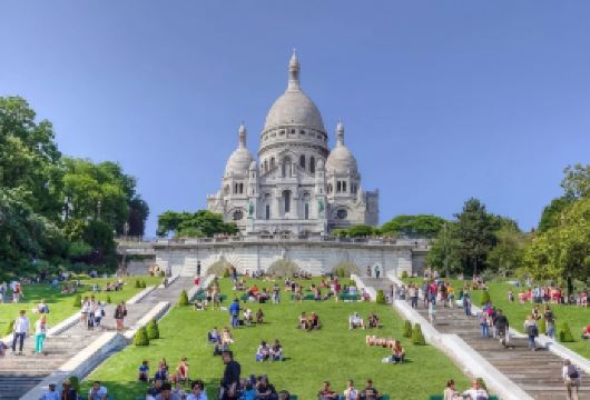 皇家宫殿+蒙马特高地+圣心堂+特罗卡德罗宫一日游【网红路线】【[中文司导]巴黎包车游，可以避免拥挤的公共交通和语言障碍，双语司机兼向导的服务，让您更好的体验当地】