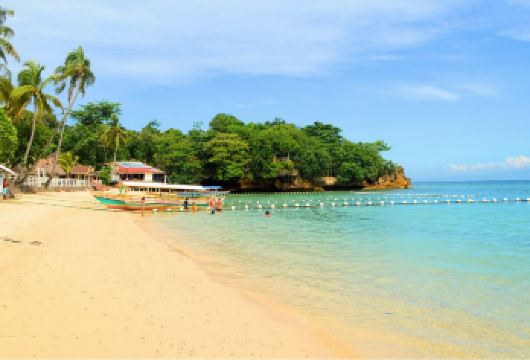 伊洛伊洛市出发吉马拉斯岛日游【前往位于伊洛伊洛市西南海岸对面的吉马拉斯岛省游览。 享受洁白的沙滩、清澈湛蓝的海水以及近海小岛，每一处都独具魅力。 此地出产全球*甘甜的芒果之一。】