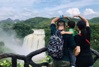 【陆地头等舱2+1车型】贵州黄果树瀑布景区纯玩一日游【[深度游览]深度游览三大景点，让您尽情享受这大自然鬼斧神工造就的美景】