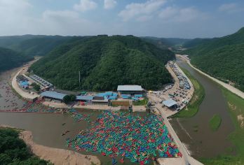 【长春起止】抚顺红河谷漂流1日游*含漂流门票+盒饭+保险【集合时间仅供参考，暑期或周末可能提前1小时候发车】