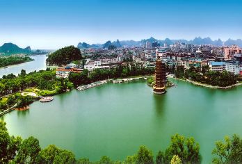 日月双塔+象鼻山+七星景区+榕杉湖景区+两江四湖景区一日游【环湖游城赏桂林城区精华美景，漫游城市citywalk，打卡象鼻山三部曲，日月双塔登塔俯瞰城景】