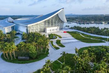 海口+热带水果之窗+红色娘子军纪念园+中国南海博物馆1日【车辆15%空座率，严选安全舒适车辆，优秀当地老司机，熟悉路况，安全驾驶，服务态度好，真诚待客。】