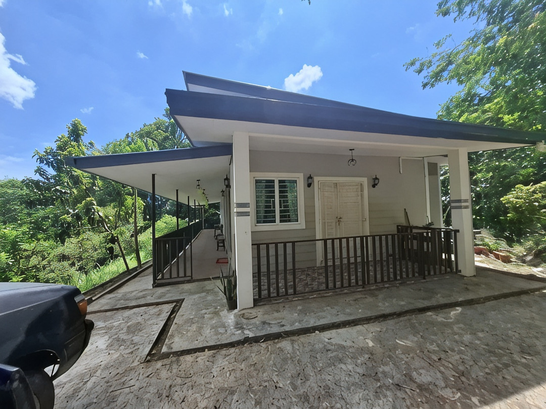 Homestay House on the Hill - Tamparuli
