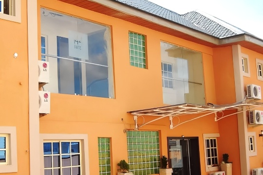 144 SUITES LUXURY HOTEL-官方