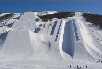 云顶滑雪公园/张家口+翠云山银河滑雪场/二选一/小语种导游O【全程中文/英文/小语种服务，沟通无障碍，景点可调】