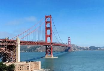 兰兹角+帕西菲卡码头+雷戈里角+半月湾【10小时中文专车】【无需为交通烦恼，舒适专车全程接送，行程灵活自由，随心掌控游览节奏，沉浸式感受旧金山风情。】