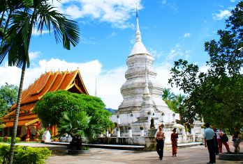 【司兼导】曼听御花园+傣族园一日游·6人团·市区接送·泼水节【体验傣族泼水狂欢，身临“傣王御花园”；】