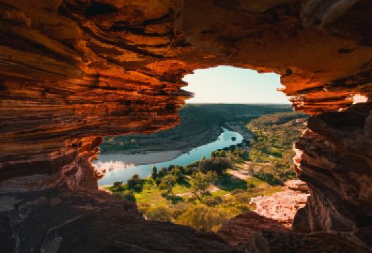 悉尼蓝山国家公园一日游【限时特惠｜奔驰小团｜三段缆车】【体验矿山火车、雨林栈道和丛林缆车，游览石拱门步道和回音谷，探秘三姐妹峰的神奇面貌～】